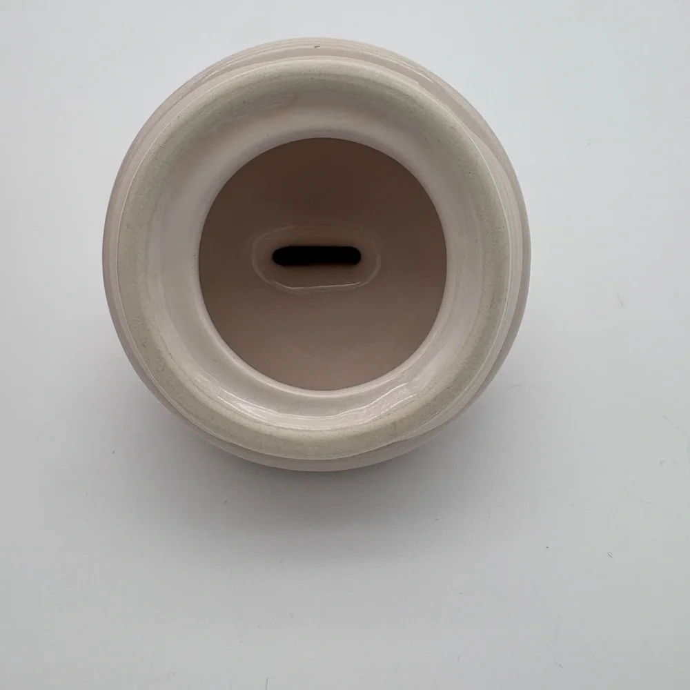 Pre Owned Rae Dunn Red With White Text Valentine Theme XOXO Canister with Lid - Picture 4 of 4
